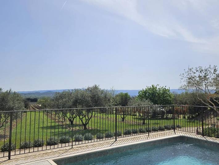 Location de vacances pour 6 personnes, avec piscine et terrasse à Joucas - 3