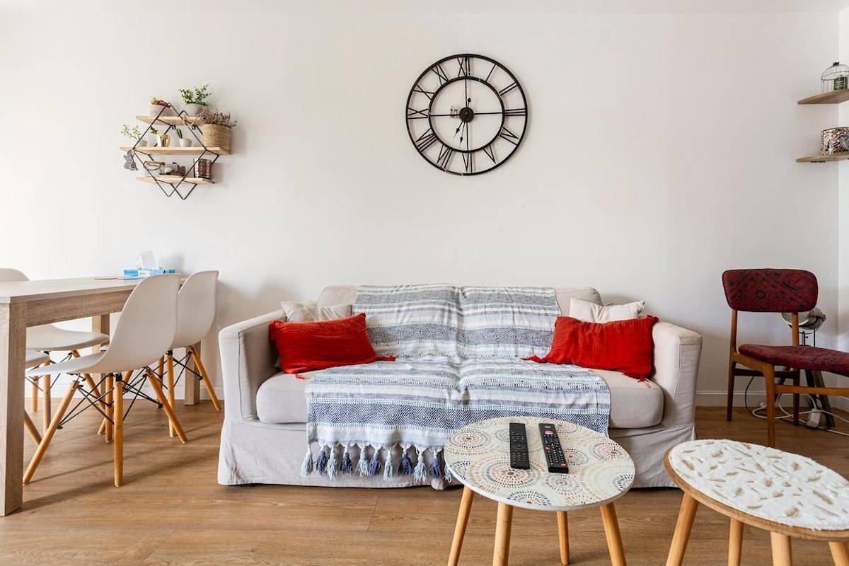 Appartement entier, One-Bedroom Apartment in Bois-Colombes, Hauts-de-Seine
