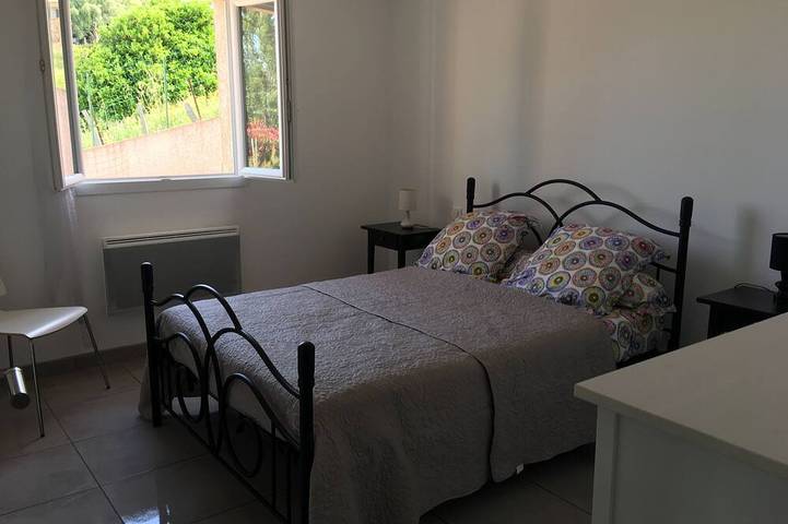 Gîte pour 4 personnes, avec jardin à Bastelicaccia - 2