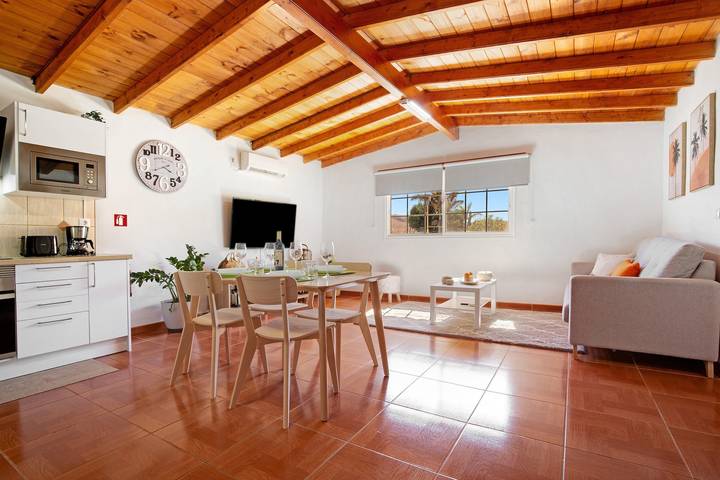 Casa de vacaciones 'Valentina' con vistas a la montaña, Wi-Fi y aire acondicionado in Tuineje, Fuerteventura