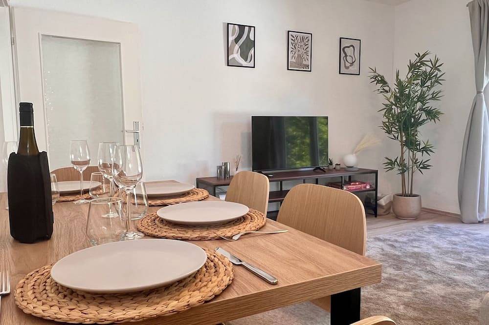 Entire apartment, Modern 3-bedroom apartment in Königswinter - 20 min to Bonn, Rhine & hiking in Königswinter, Siebengebirge