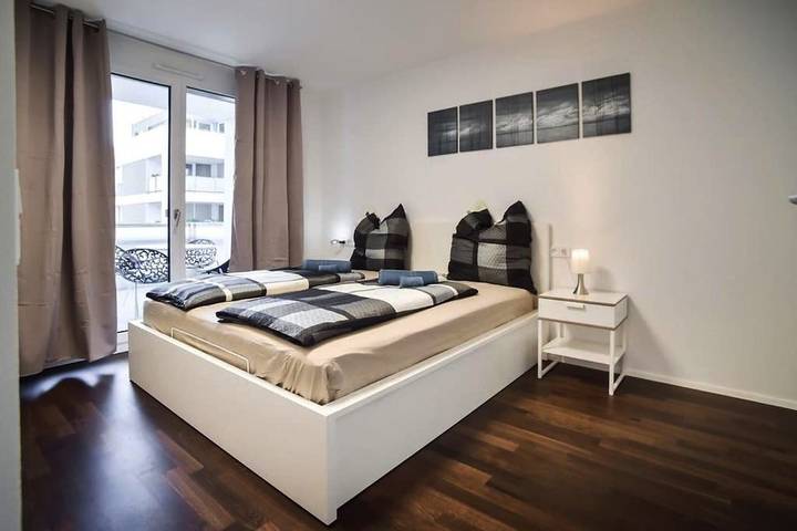 Ferienwohnung für 5 Personen, mit Garten und Ausblick in Stuttgart - 3