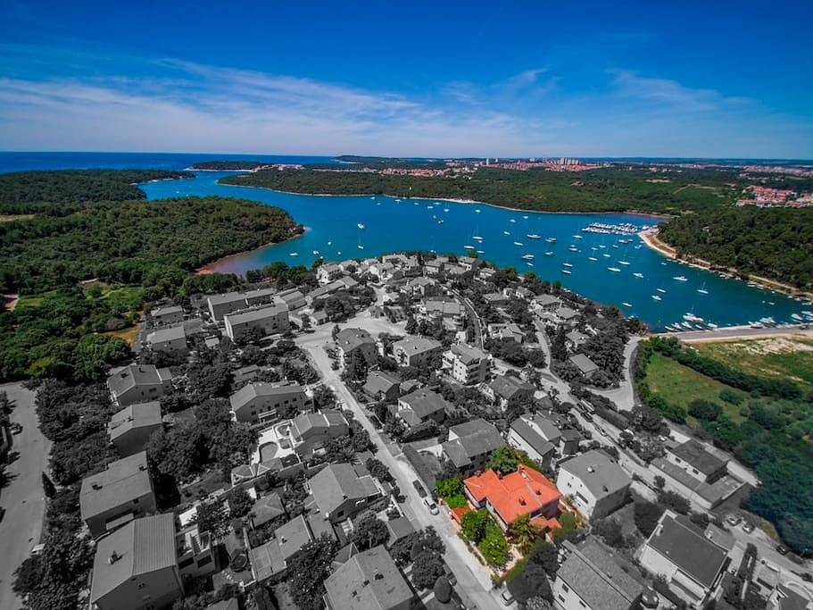 Apartamento entero, Apartments with parking space Banjole, Pula - 17398 in Banjole, Costa sur de Istria