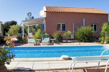 Location de vacances pour 6 personnes, avec jardin, animaux acceptés à Castelnou