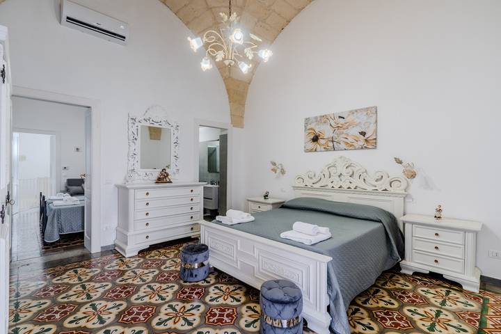 Geheel appartement, Appartement 'Bilocale' met privéterras en airconditioning in Giurdignano, Provincie Lecce