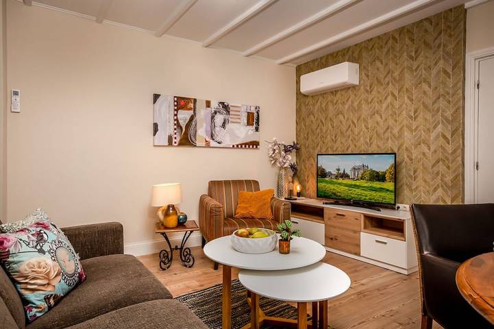 Ferienwohnung für 2 Personen, mit Whirlpool und Terrasse sowie Garten und Sauna