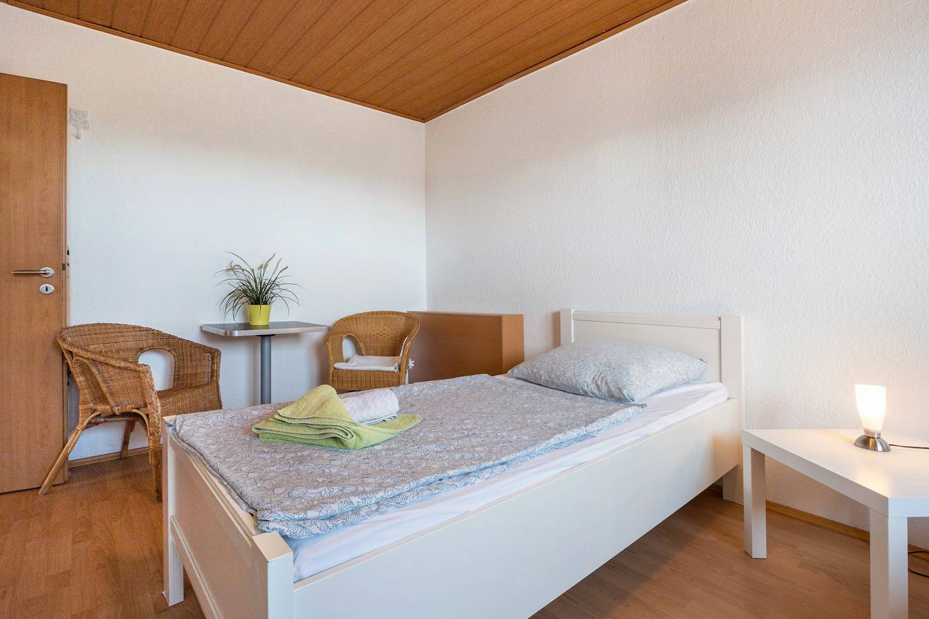 Ganze Wohnung, Apartment '3' - Ferienwohnung Weiss in Isernhagen, Hannover und Umgebung