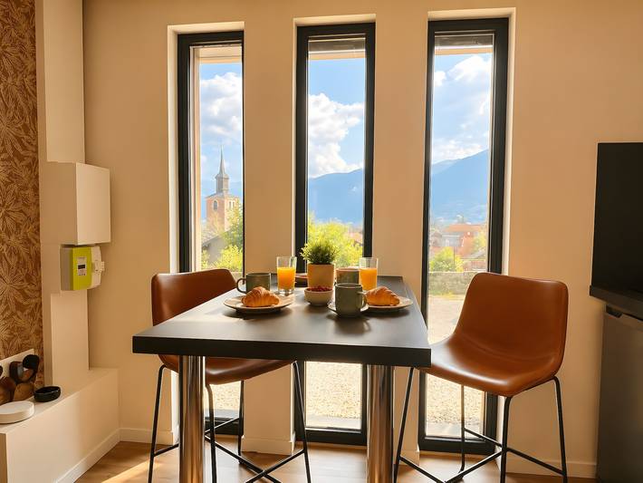 Hel studio-lejlighed, Premium Air-Conditioned Studio – Terrace – Mountain View in Marignier, Bonneville området
