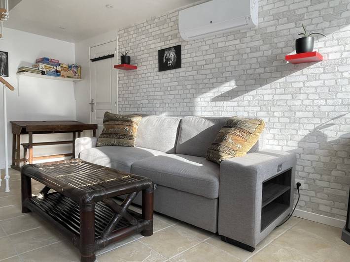 Gîte pour 4 personnes, avec terrasse et jardin
