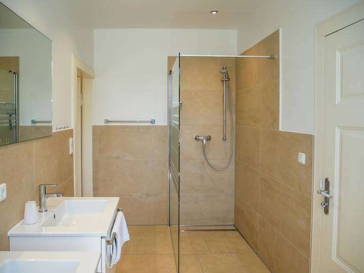 Ferienwohnung für 7 Personen, mit Terrasse und Garten sowie Ausblick in Bojendorf - 2