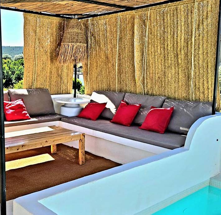 Villa para 10 pessoas, com piscina e vista para o lago e ainda jardim and vista, com animais de estimação em Tomar