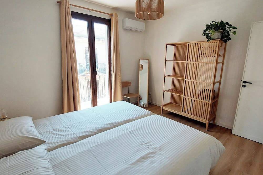 Entire apartment, Stylish and modern 2-bedroom apartment with a stunning rooftop terrace in Menfi, Agrigento Province