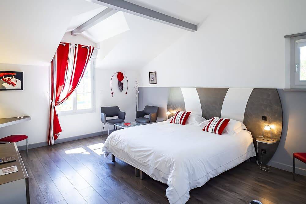 Double room on one level with shower in Arcangues, Region de Bayona