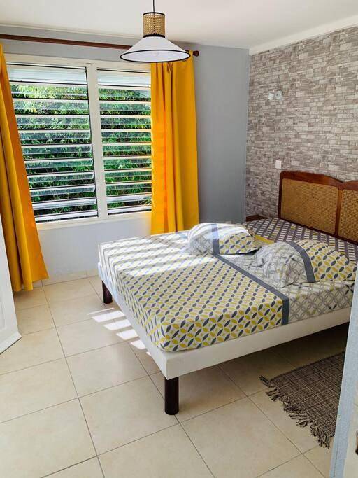 Location de vacances pour 4 personnes, avec balcon ainsi que jardin et vue à Terre-de-Bas - 4