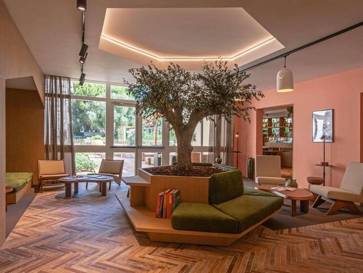 Hôtel pour 3 personnes, avec jardin et piscine