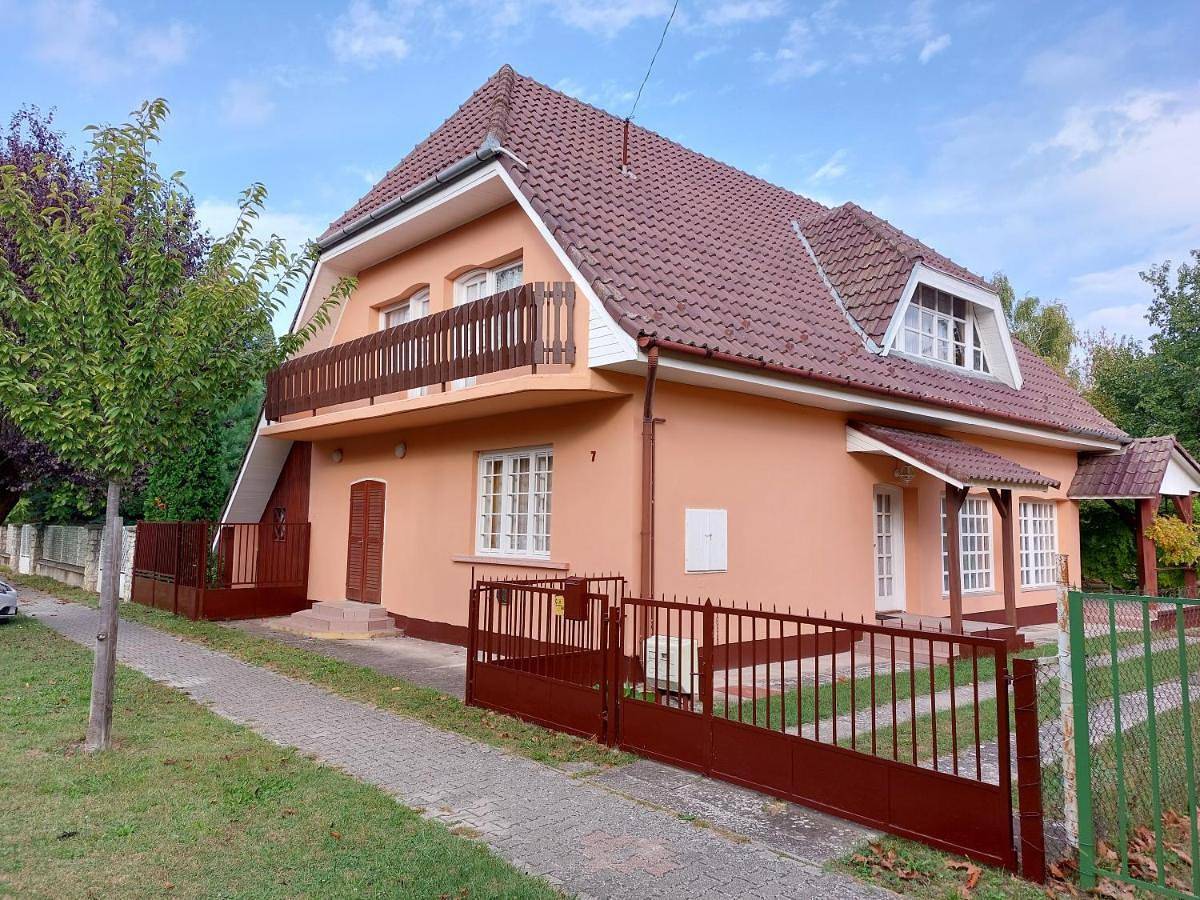 Holiday House Retro in Szantod, Plattensee Südufer