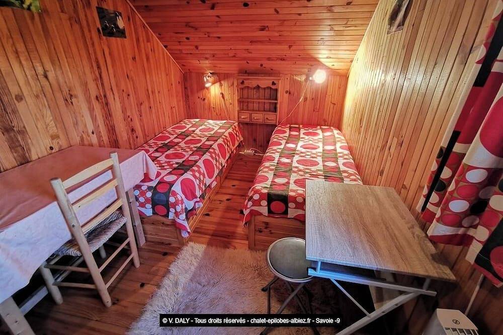 8 person chalet at the foot of the ski slopes in Savoie albiez-montrond resort in Col du Mollard, Albiez-Montrond