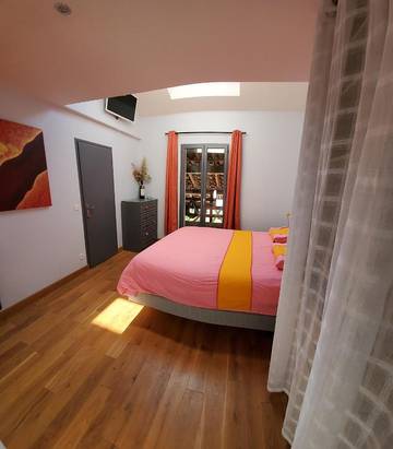 Chambre d’hôte pour 2 personnes, avec jardin et vue dans l' Isère