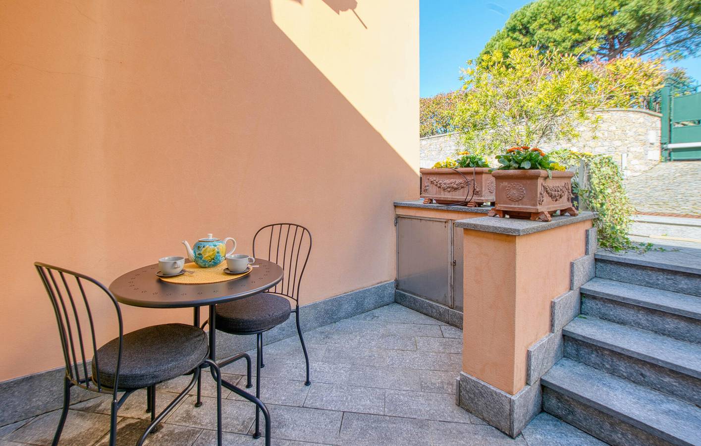 Entire holiday apartment, Cozy 65m² Apartment with Wi-Fi, Parking, and Close to Beach in Bogliasco, Ligurian Coast