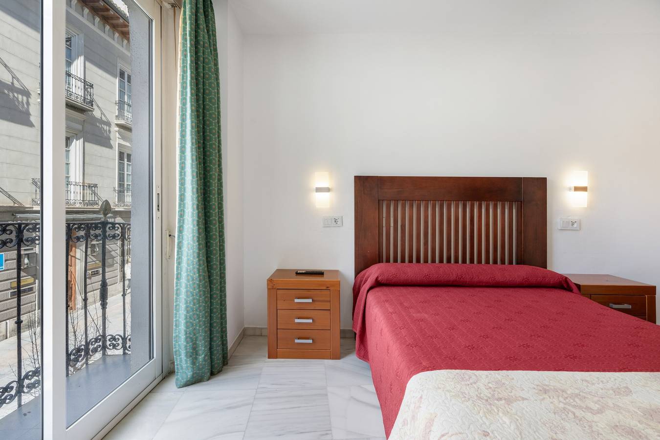 Chambre « Habitación 102 » avec balcon, Wi-Fi et climatisation in Grenade, Province de Grenade