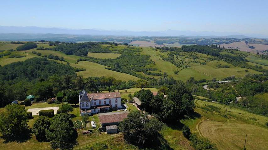 Chambre d’hôte pour 4 personnes, avec terrasse et piscine