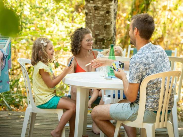 Mobil home pour 4 personnes, avec terrasse et piscine dans Beaumontois en Périgord - 2