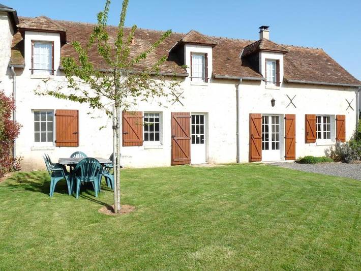 Location de vacances pour 8 personnes, avec Terrasse et Jardin à Leigné-les-Bois