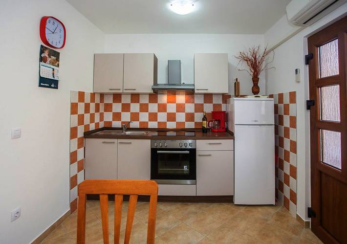 Ferienwohnung für 4 Personen, mit Balkon/Terrasse in Funtana - 3