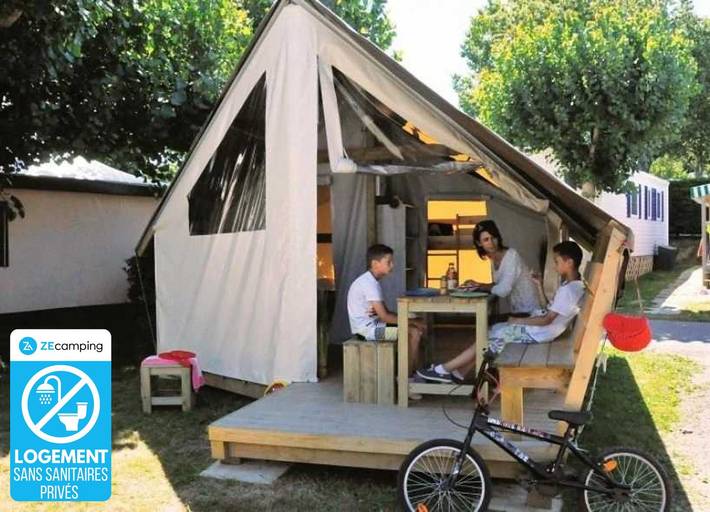 Camping pour 4 personnes, avec sauna ainsi que terrasse et bassin pour enfant à Château-d'Olonne