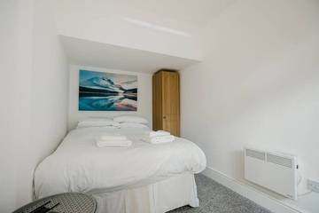 Apartment for 2 People in Kingston upon Hull, Yorkshire, Photo 2