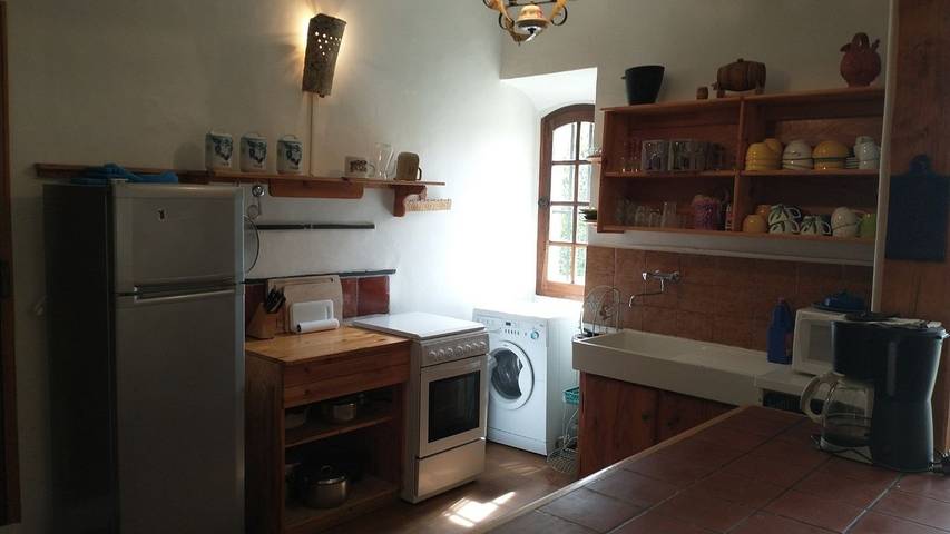 Location de vacances pour 10 personnes, avec jardin et piscine à Allemagne-en-Provence - 4