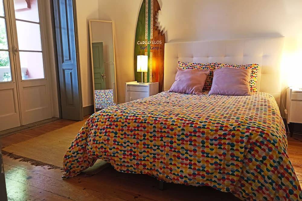 Hundertjähriges Chalet in Carcavelos mit 8 Schlafzimmern und Garten. Genießen Sie den Strand, Lissabon und Cascais in Carcavelos e Parede, Costa de Lisboa