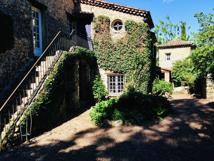 Gîte pour 10 personnes, avec jardin ainsi que balcon et piscine à Saint-Paul-en-Forêt - 4