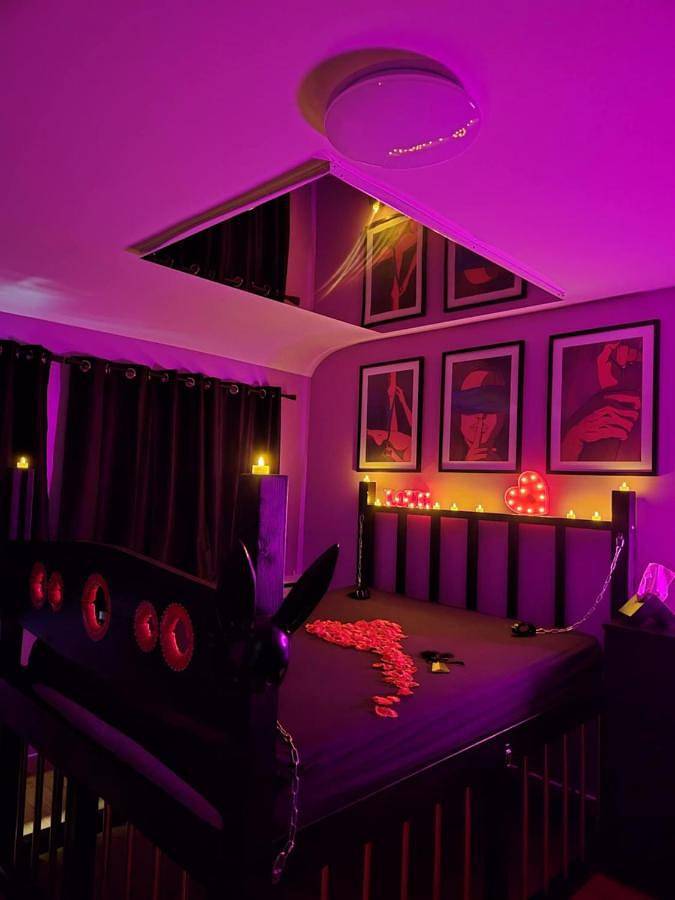Loveroom Eclat d emoi in Condé-en-Normandie, Région de Vire