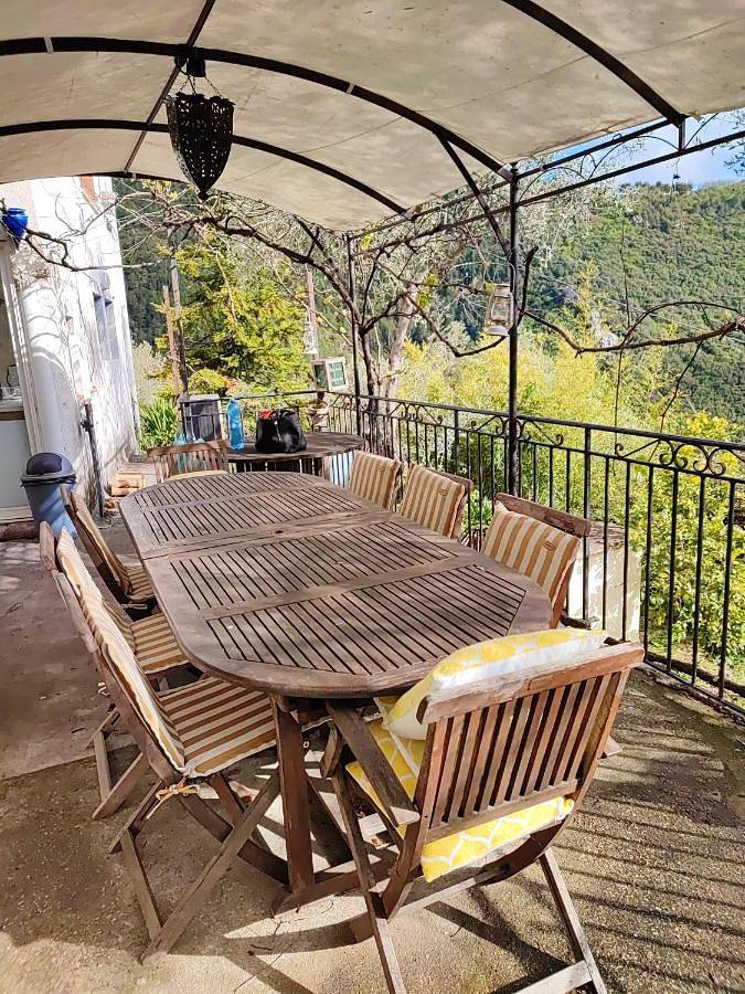 Location de vacances pour 2 personnes, avec jardin à Peille