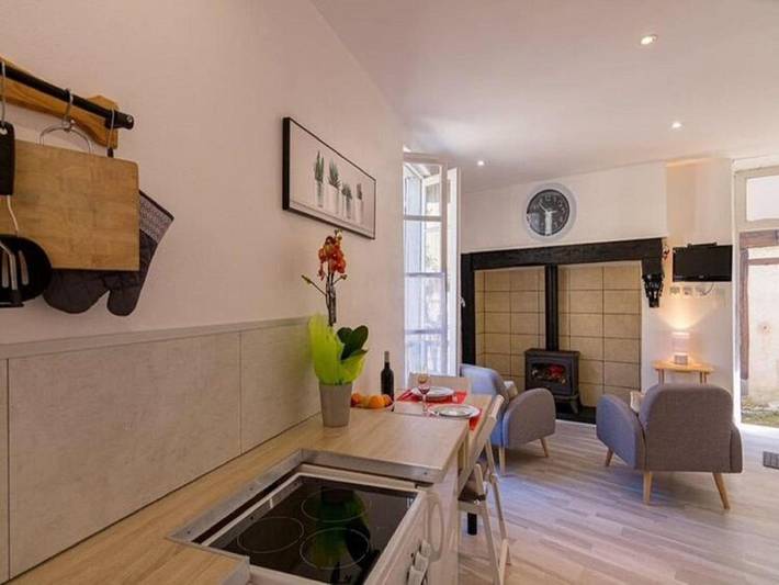 Location de vacances pour 2 personnes, animaux acceptés à Ségur-le-Château - 2