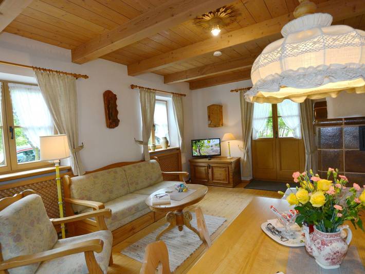 Ganze Ferienwohnung, 'Kampm'blick - Fast wie ein eigenes Haus, zentral gelegen im ländlichen Stil in Kampenwand, Aschau im Chiemgau