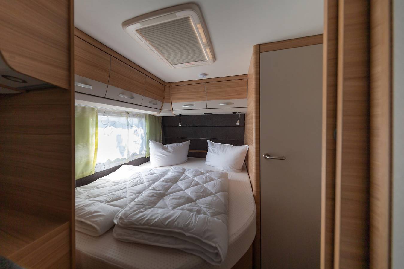 Komfortabler Mietcaravan mit Vorzelt in Prenzlau, Uckermark