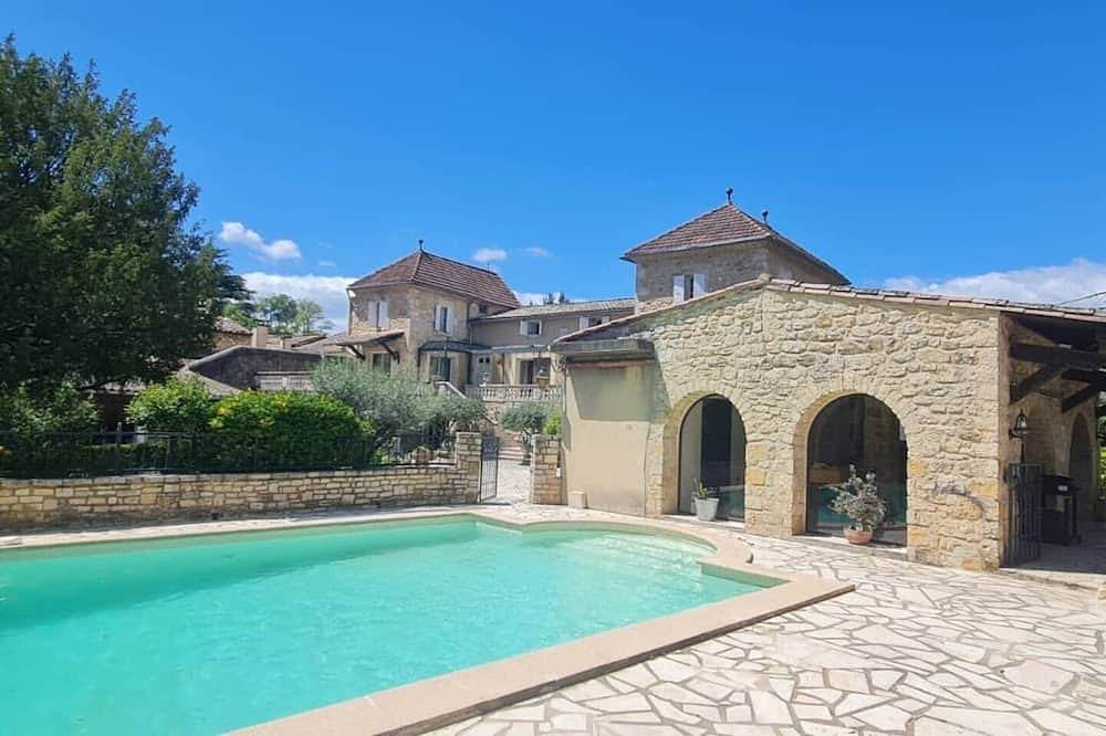 Förderung - 40% August und September prächtige Villa, Schwimmbad und Park in Cornillon, Nimes und Umgebung