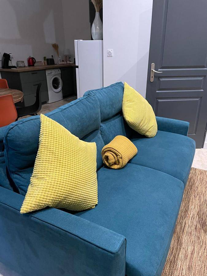 Location de vacances pour 6 personnes, avec jardin ainsi que terrasse et piscine à Ribérac - 4