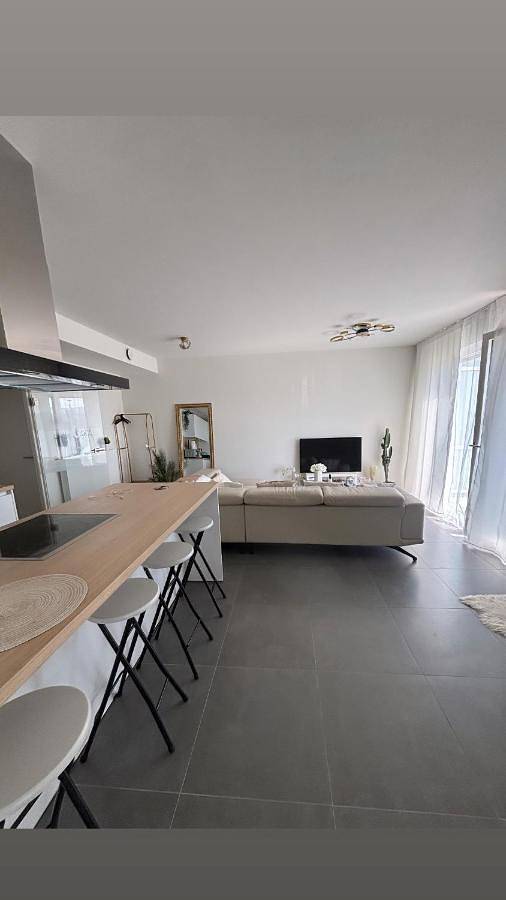 Appartement de vacances pour 3 personnes, avec Balcon ainsi que Terrasse et Vue