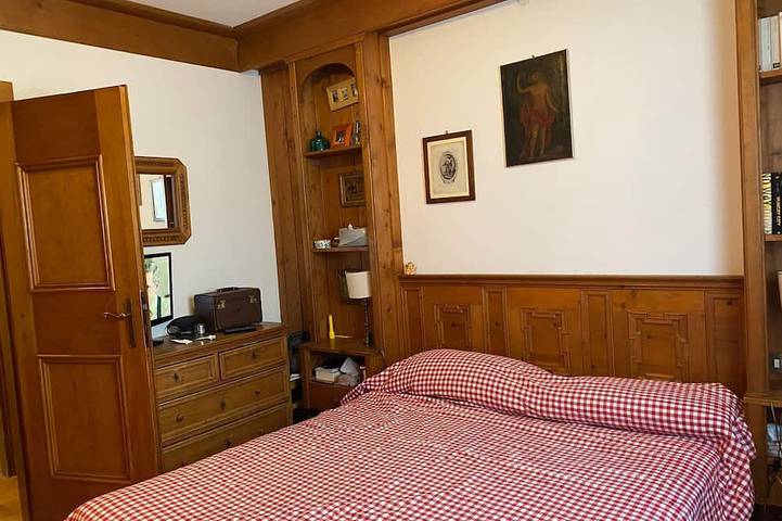 Appartamento intero, Elegant Apartment in Cortina d’Ampezzo, Panoramic View,Garage, Spacious 3Bedroom in Cortina d'Ampezzo e dintorni, Dolomiti Superski