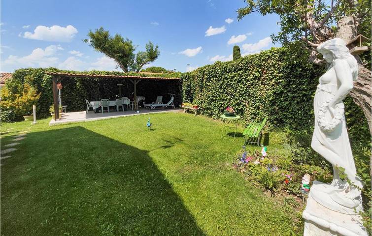 Gîte pour 4 personnes, avec Jardin à Loupian - 2