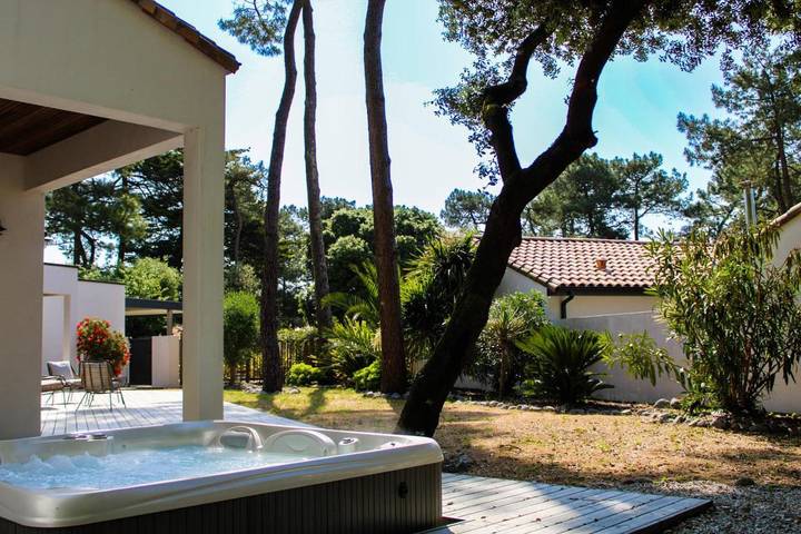 Villa pour 4 personnes, avec jardin et jacuzzi à Bretignolles-sur-Mer