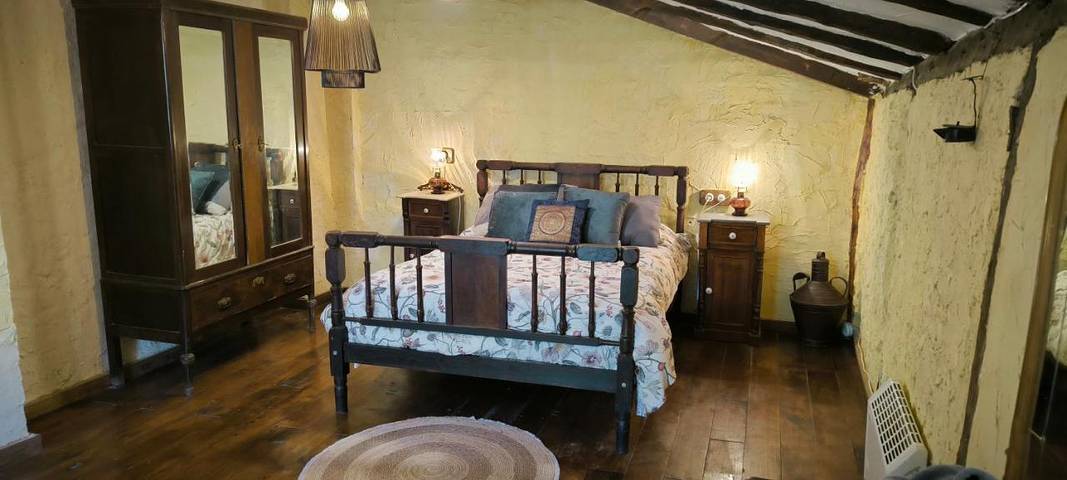 Casa rural para 8 personas, con vistas además de jardín y piscina, Familias con niños en Sierras del Segura - 4