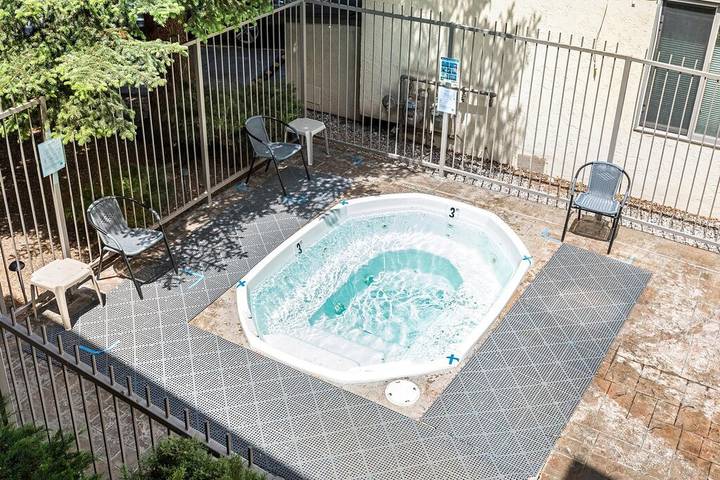 Gîte pour 8 personnes, avec balcon ainsi que jacuzzi et piscine à Avon - 3