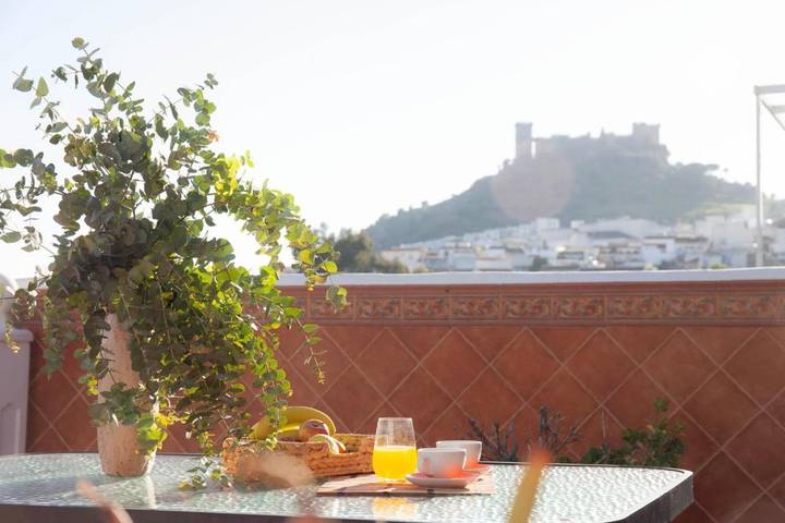 Apartamento para 6 personas, con Balcón y Terraza además de Jardín y Vistas en Almodóvar del Río