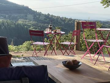 Gîte pour 2 personnes, avec jardin, animaux acceptés dans Parc Naturel Régional du Pilat
