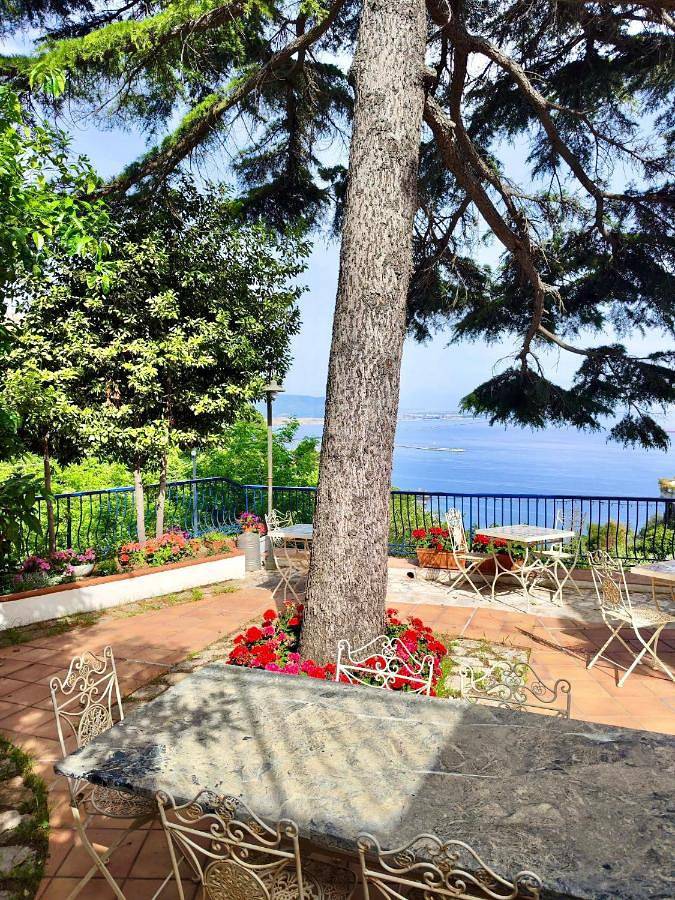 Appartamento per 2 persone, con terrazza e panorama in Vietri sul Mare