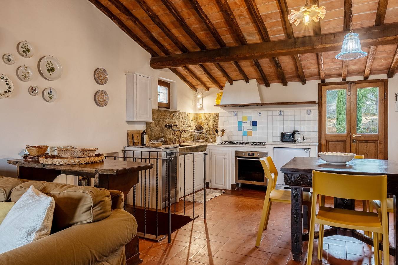 Villa Mulinello, Secluded, Panoramic Views over Montepulciano Valley in Torrita di Siena, Siena Province